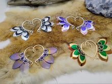 Load image into Gallery viewer, Scalemail Ear Cuff Tutorial
