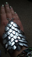 Load image into Gallery viewer, Scalemail Handflowers - Slave Bracelets - Chainmail Hand Bracelets
