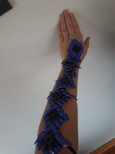 Load image into Gallery viewer, Scalemail Diamond Small Scale Half Sleeves