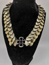 Load image into Gallery viewer, Laurel Dragonscale Necklace and Headpiece
