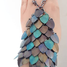 Load image into Gallery viewer, Titanium Scalemail Handflowers - Slave Bracelets - Chainmail Hand Bracelets
